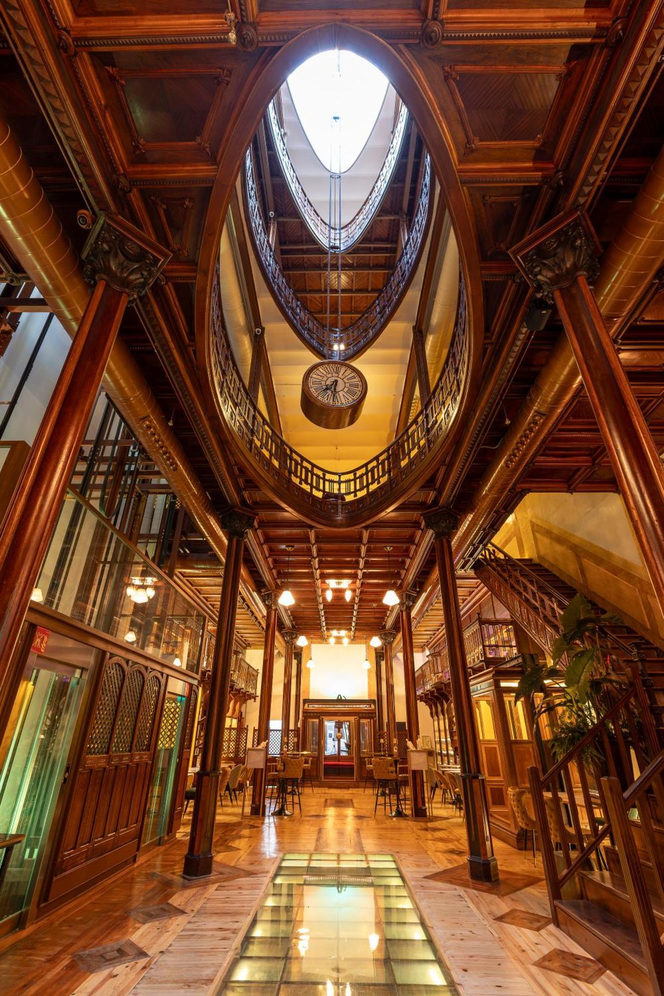 Hotel Las Tres Campanas บาดาฮอส ภายนอก รูปภาพ